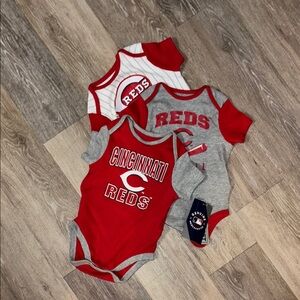 Three-piece set Cincinnati Reds 6/9 m onies set